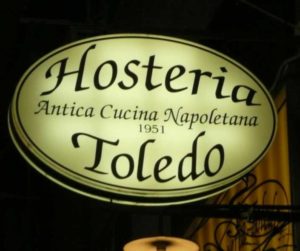 Insegna dell'Hosteria Toledo ai Quartieri Spagnoli