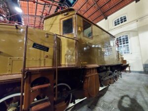 Museo Ferroviario di Pietrarsa locomotiva elettrica
